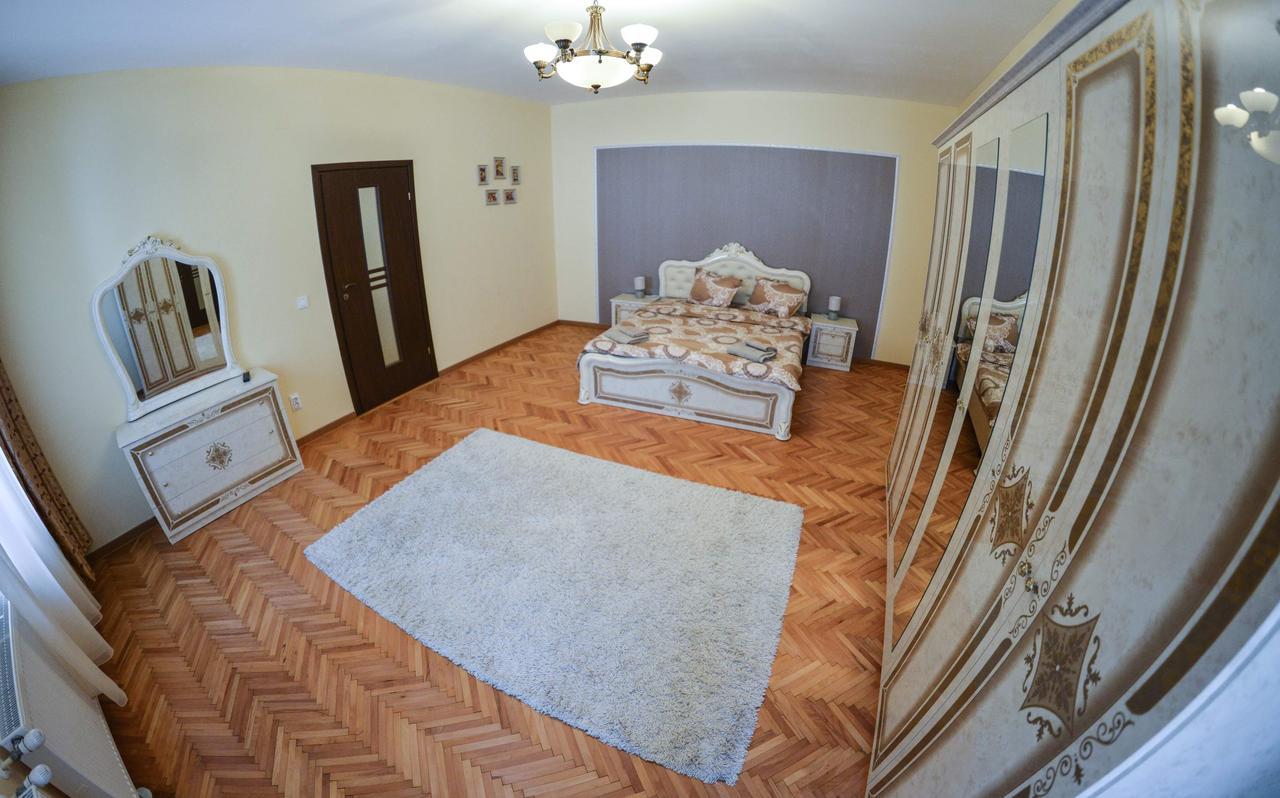 Apartment Luca Poarta Schei Braşov Eksteriør bilde