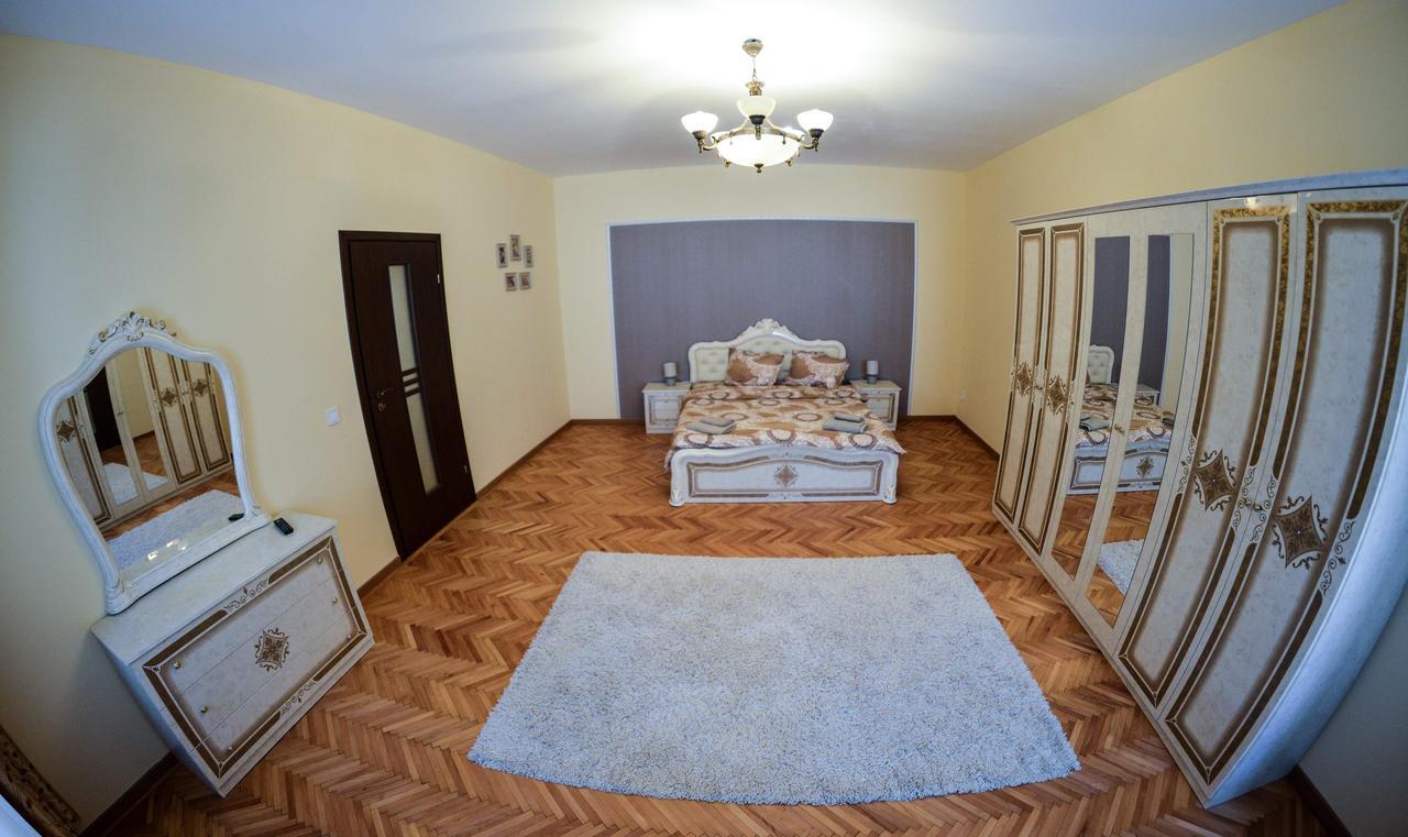 Apartment Luca Poarta Schei Braşov Eksteriør bilde